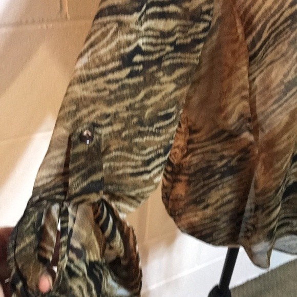 Emma James Wrap Top - Picture 3 of 7